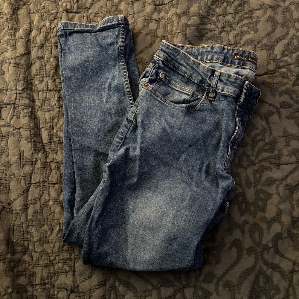 EUC Men’s DKNY Denim Blue Jeans